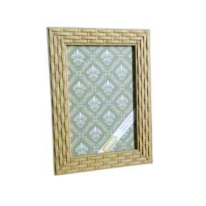 PORTA RETRATO INTERPONTE plástico 15X20  Certificado - 6X8 cm  Os valores e prazos de entrega variam conforme a quantidade solicitada. Para quantidades específicas, é necessário realizar uma consulta prévia. Entre em contato para verificar disponibilidade, prazos e condições personalizadas para o seu pedido.
